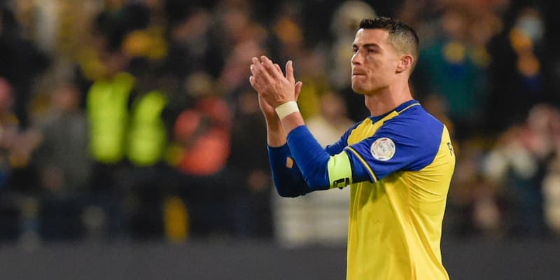 Cristiano Ronaldo Cristiano Ronaldo tận dụng thông tin
